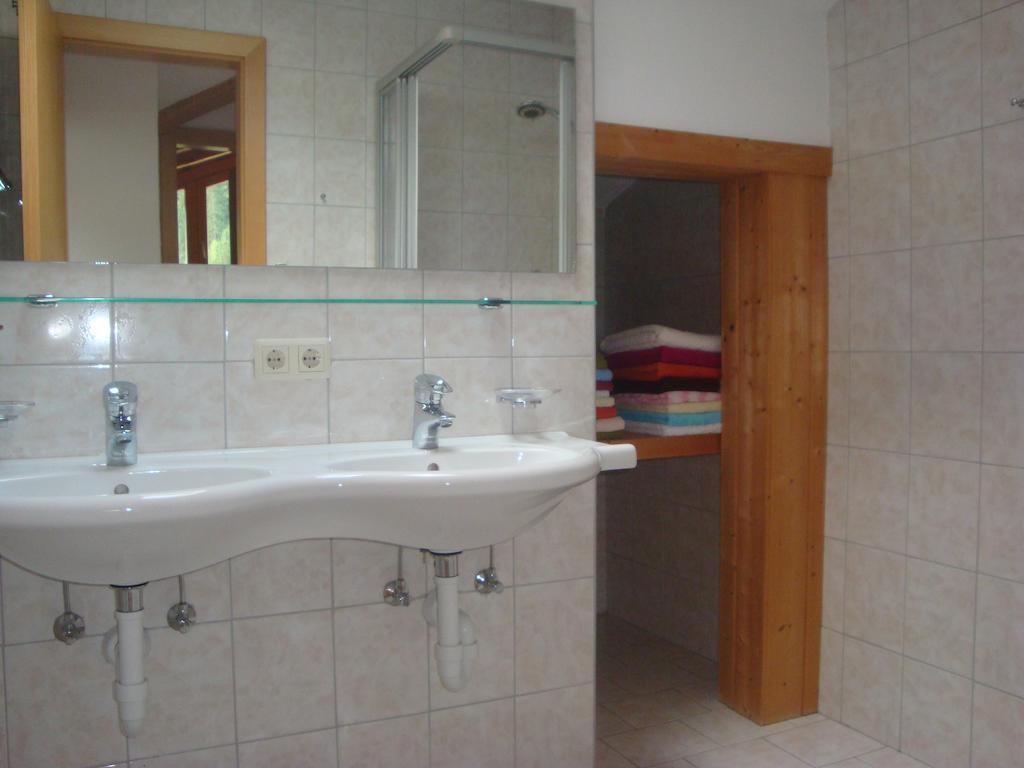 Alpenhaus Christian Apartment Нойщифт им Щубайтал Стая снимка
