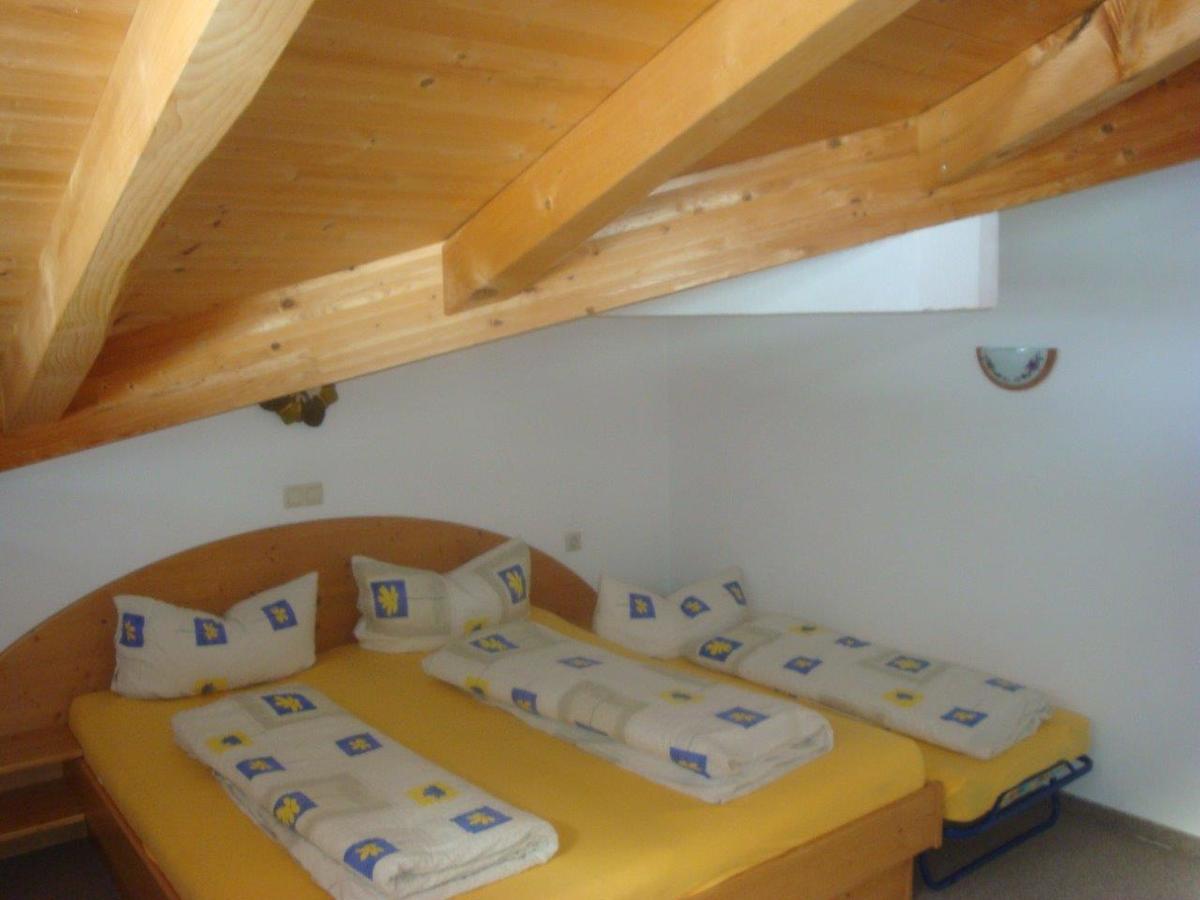Alpenhaus Christian Apartment Нойщифт им Щубайтал Екстериор снимка