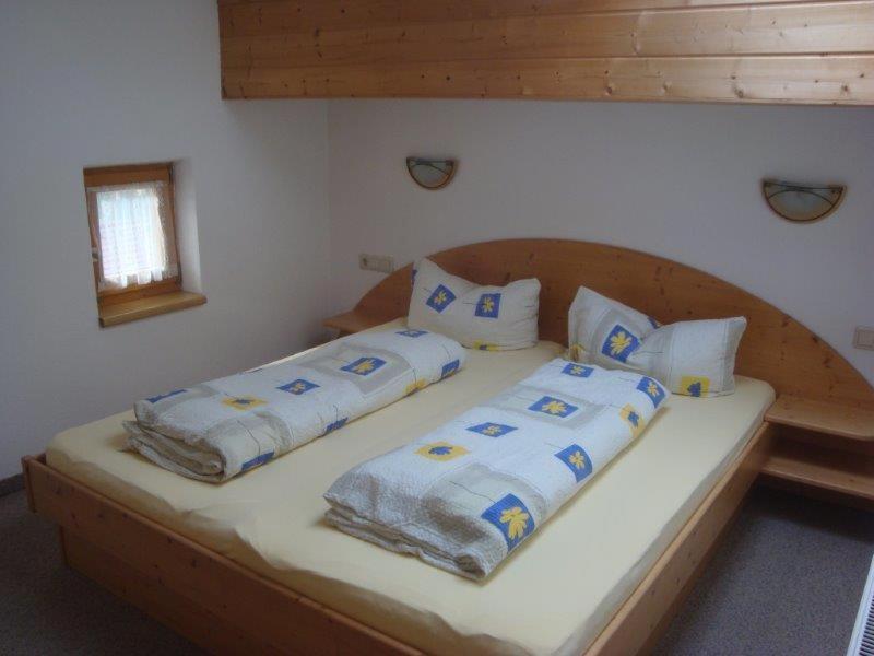 Alpenhaus Christian Apartment Нойщифт им Щубайтал Екстериор снимка